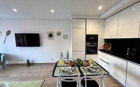 Praia Da Rocha Twins 1 With Pool By Homing